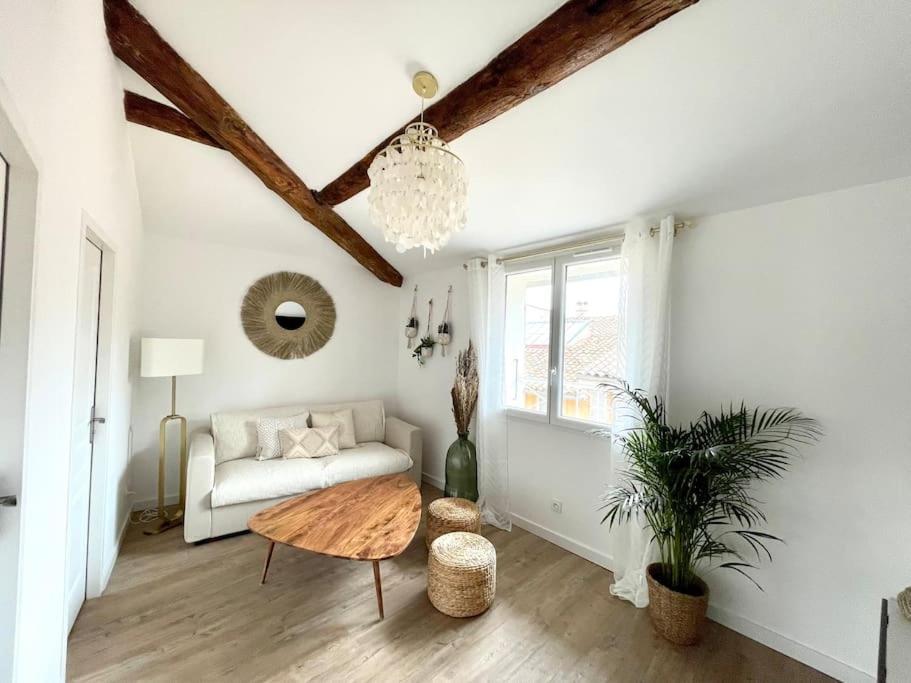 Ravissant Appartement Au Coeur D'Aix آيكس أومبروفينس المظهر الخارجي الصورة