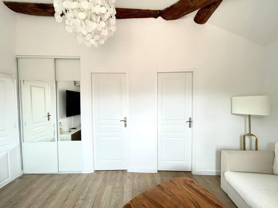 Ravissant Appartement Au Coeur D'Aix آيكس أومبروفينس المظهر الخارجي الصورة